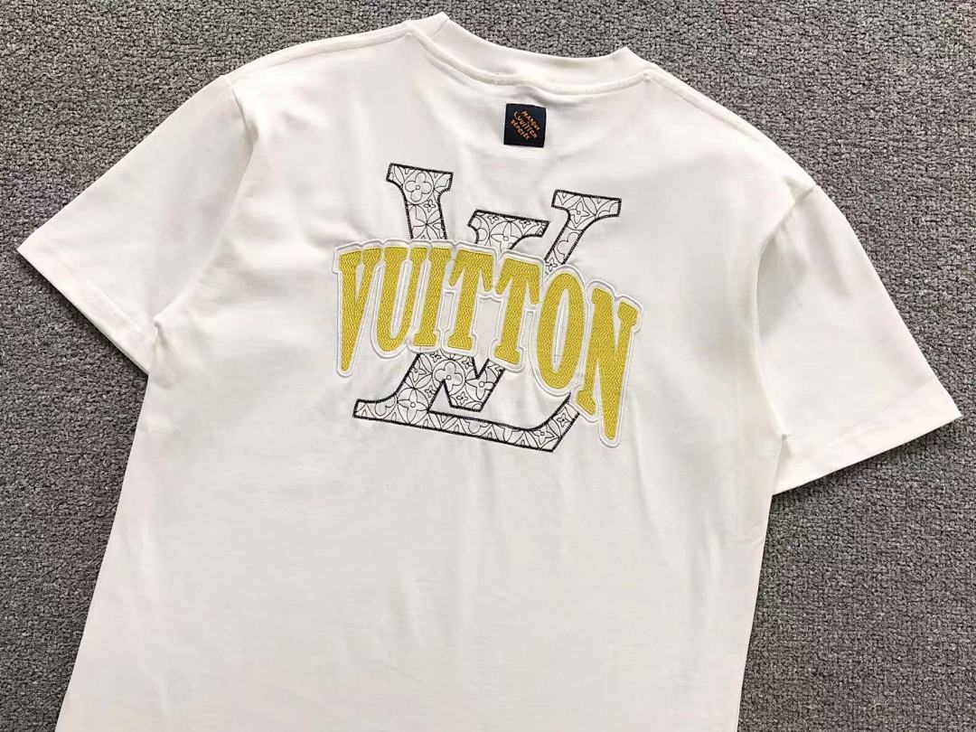 Louis Vuitton 118 L⭐ T-SHIRT 124706104 (Im 170Cm 60Kg I Wear Size S In The Phot) - Image 8