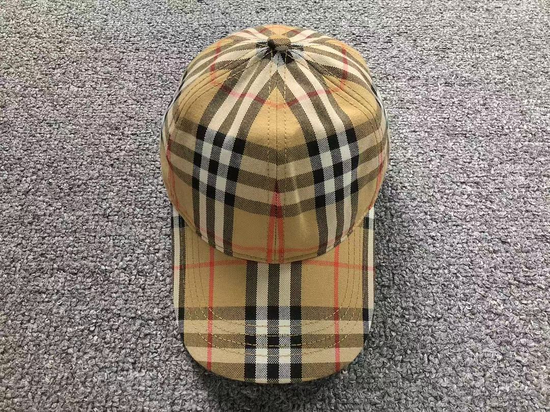 Burberry 79 B⭐R⭐E⭐RY - Image 2