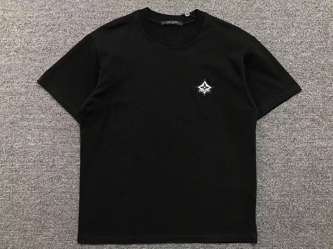 Louis Vuitton 128 L⭐ T-SHIRT 411187121 (Im 170Cm 57Kg I Wear Size M In The Phot) - Image 11