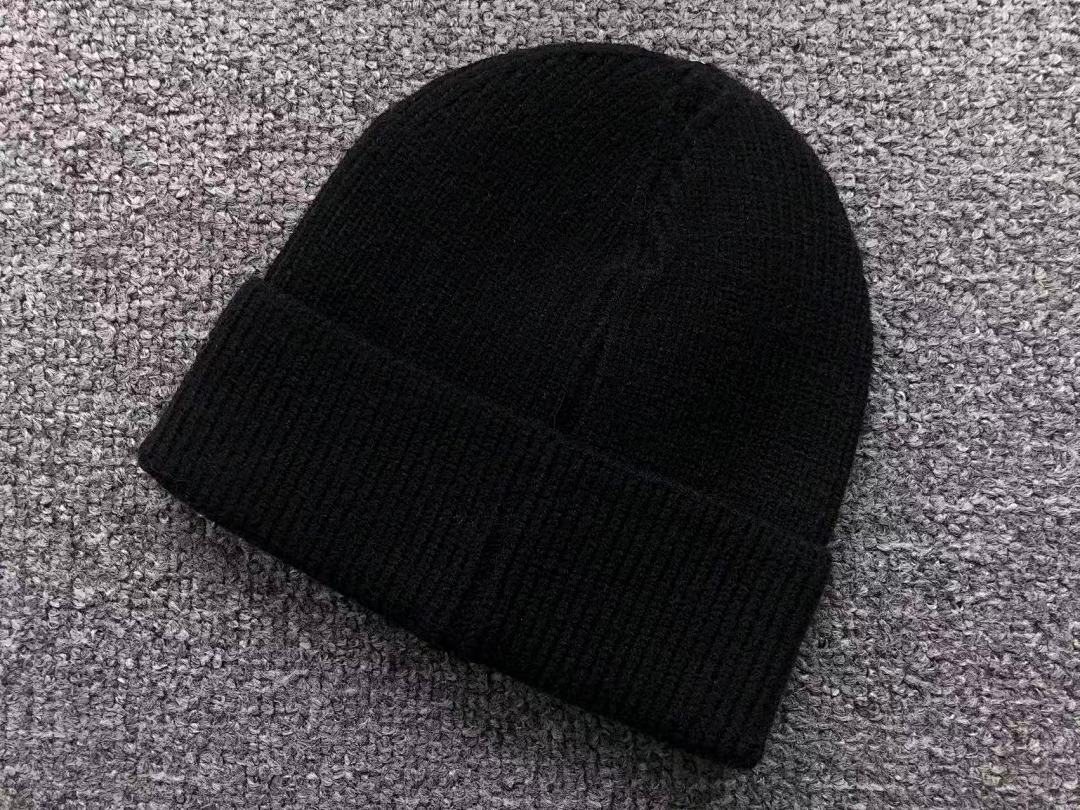 Comme des Garcons 75 C⭐⭐OME HE⭐⭐TS - Image 14