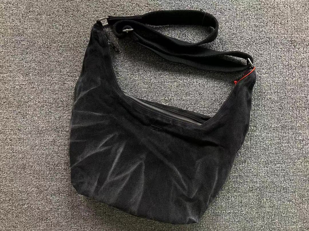 Diesel 228 DIESEL BAG 4207240475 (Long 42CM* Wide 8CM* High 29CM) - Image 3