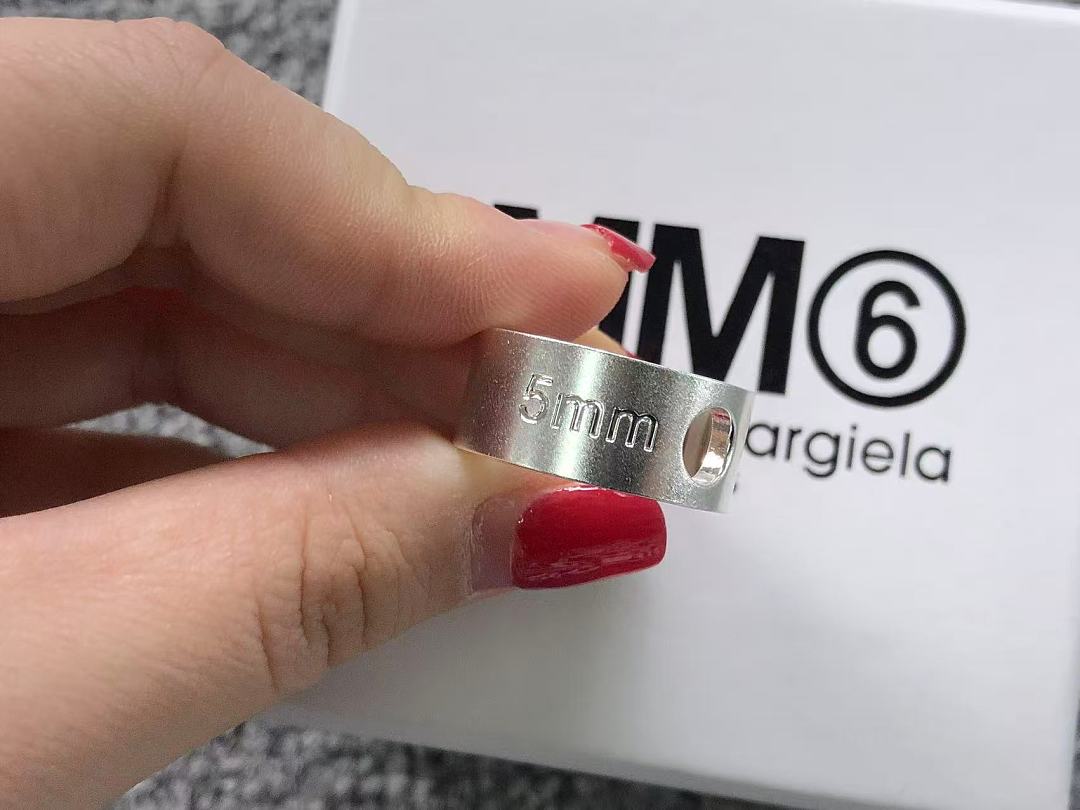 On Running 113 MAISON MARGIELA - Image 4