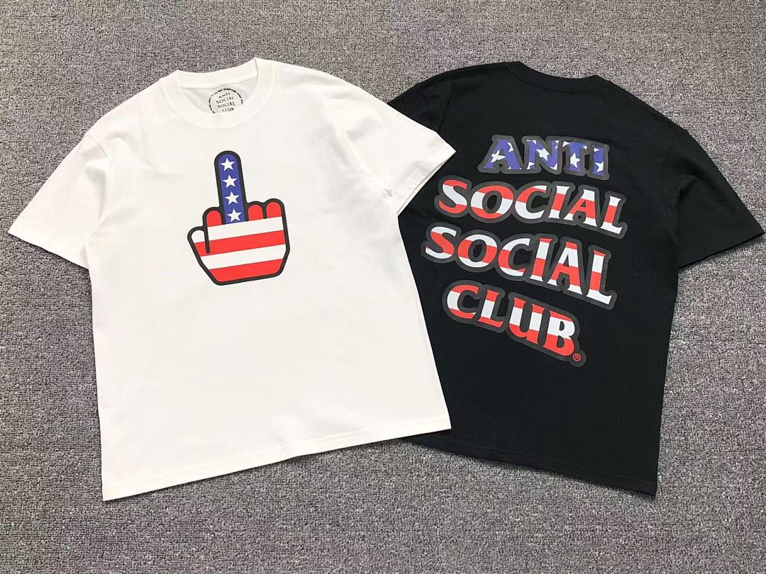 Christian Louboutin 85 ANTI SOCIAL CLUB T-SHIRT - Image 3