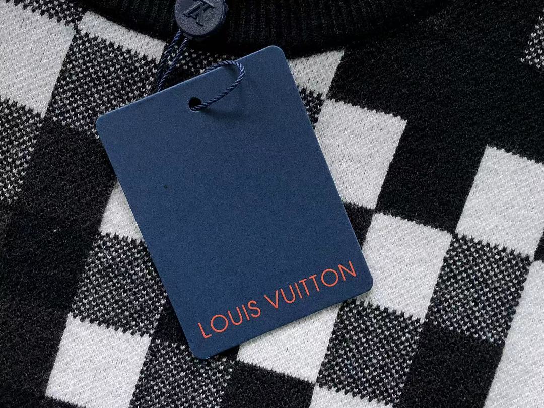 Louis Vuitton 208 L⭐ SWEATER 3208160221 (Im 170Cm 60Kg I Wear Size M In The Phot) - Image 17