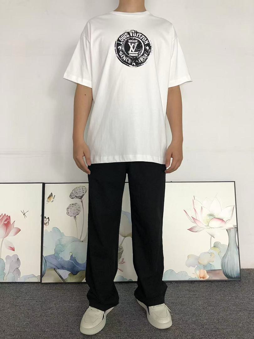 Louis Vuitton 108 L⭐ T-SHIRT 582602126 (Im 170Cm 60Kg I Wear Size XS In The Phot) - Image 3