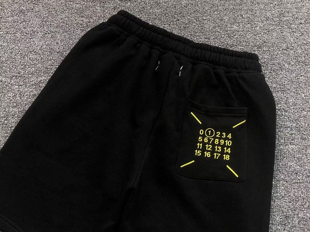 On Running 95 MAISON MARGIELA SHORTS 4107071686 (Im 170Cm 60Kg I Wear Size 46 In The Phot) - Image 9