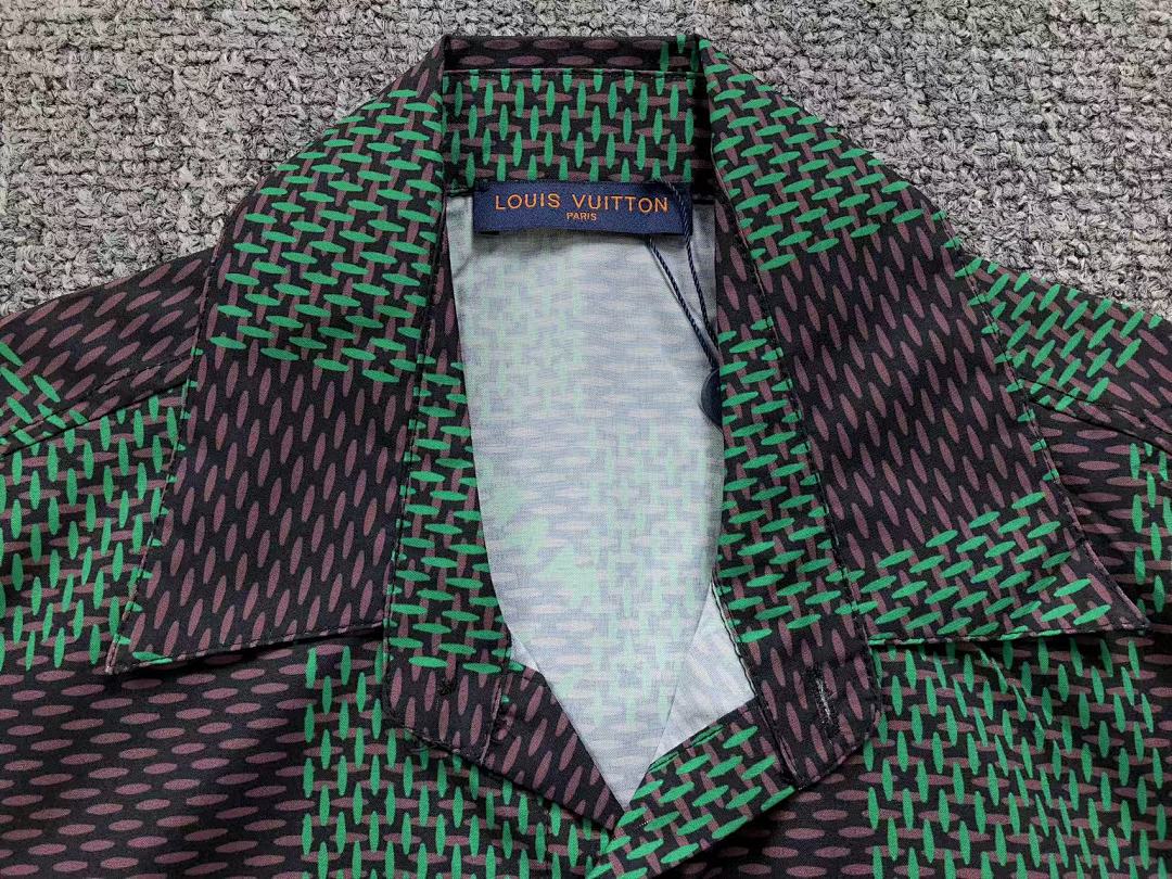 Louis Vuitton 116 L⭐ SHIRT 211050439 (Im 170Cm 55Kg I Wear Size L In The Phot) - Image 13