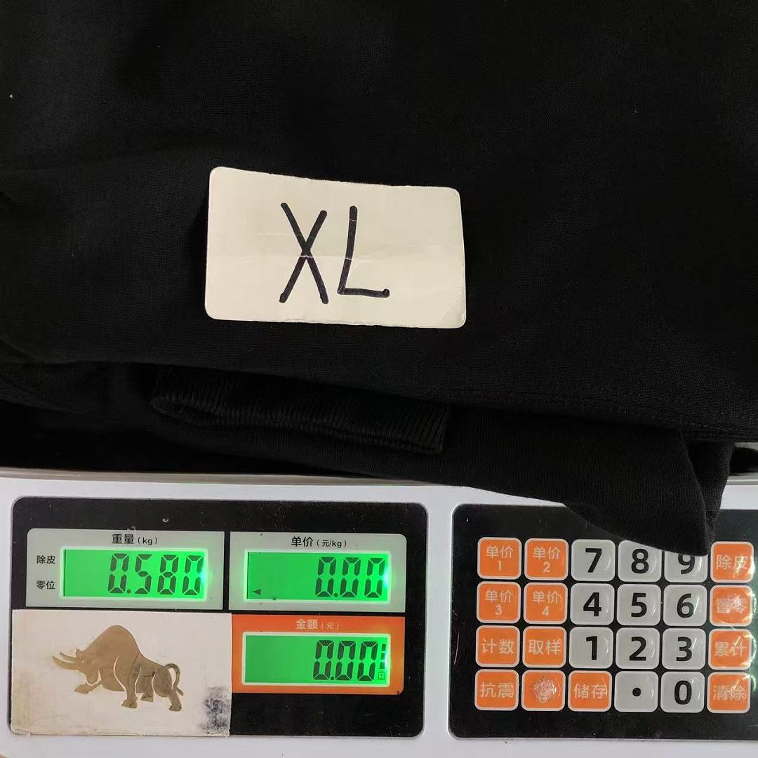 On Running 188 ON HOODIE 2208144104 (Im 170Cm 60Kg I Wear Size XL In The Phot) - Image 29