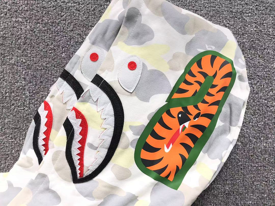 Bape 238 BAPE HOODIE 4111080677 (Im 170Cm 60Kg I Wear Size L In The Phot) - Image 25