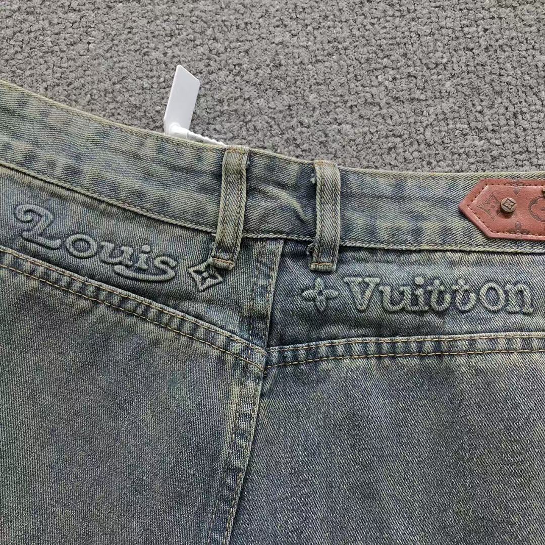 Louis Vuitton 208 L⭐ - Image 10