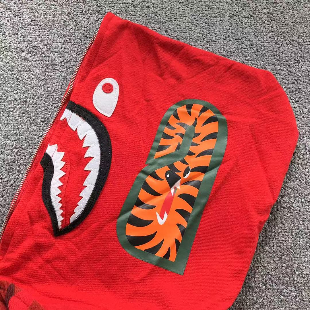 Bape 175 BAPE HOODIE 52070716158 (Im 170Cm 60Kg I Wear Size M In The Phot) - Image 24