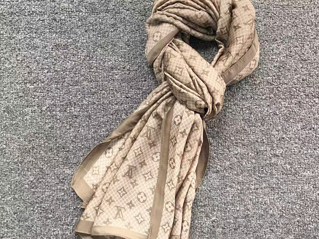 Louis Vuitton 68 L⭐ SCARF 2203168076 (Long 180CM* Wide 90CM*) - Image 9