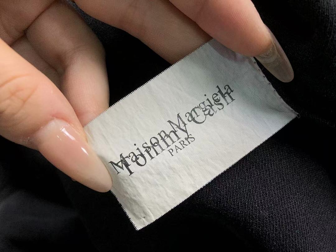 On Running 165 MAISON MARGIELA HOODIE 5123011162 (Im 170Cm 60Kg I Wear Size S In The Phot) - Image 17
