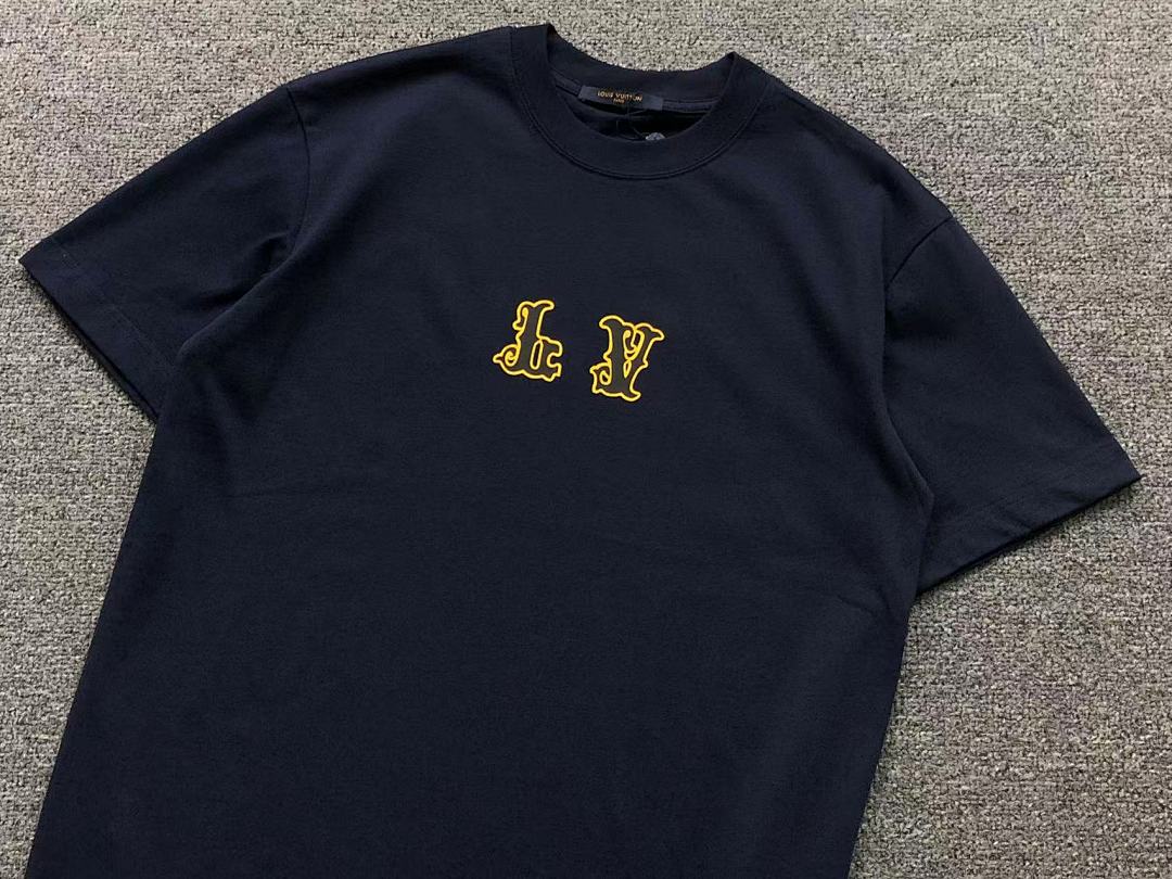 Louis Vuitton 118 L⭐ T-SHIRT 5103106147 (Im 170Cm 60Kg I Wear Size M In The Phot) - Image 15