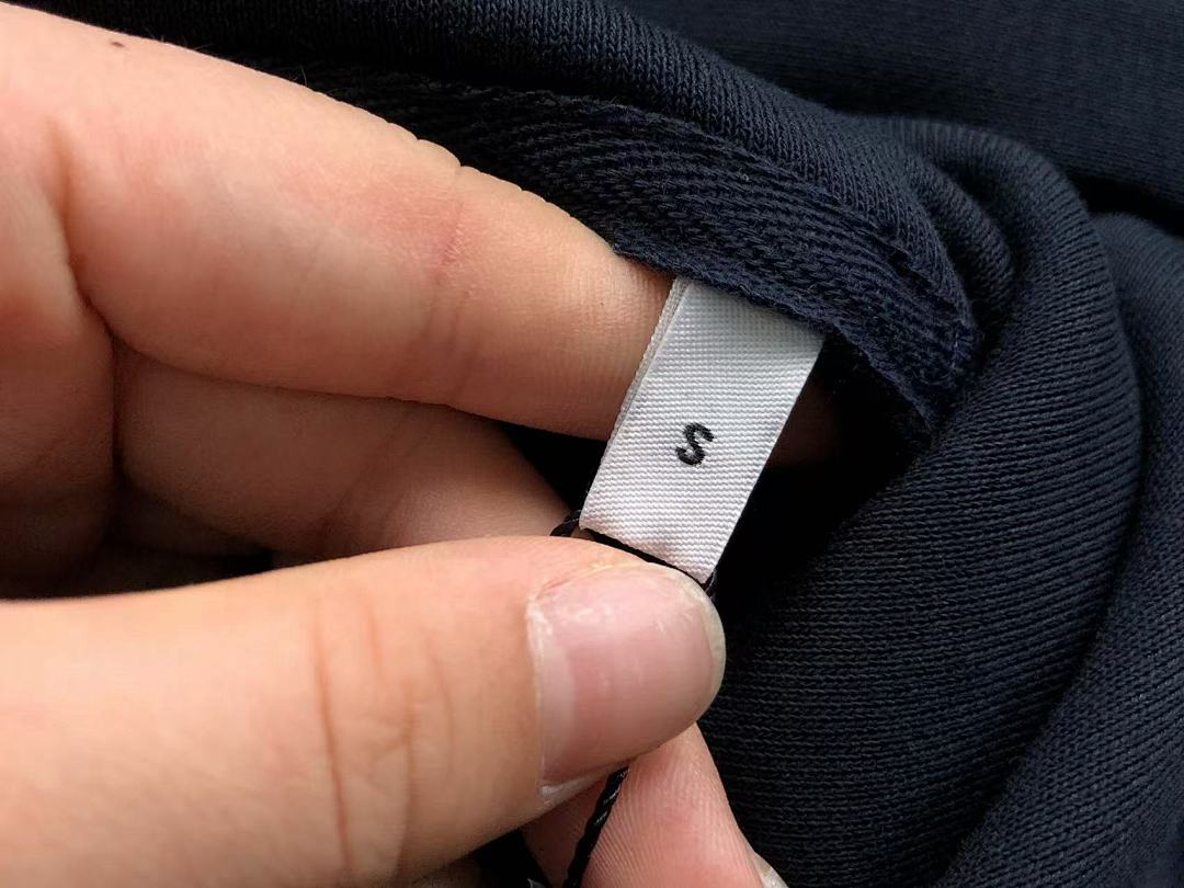 AMI 168 AMI HOODIE 3107080521 (Im 170Cm 60Kg I Wear Size S In The Phot) - Image 21