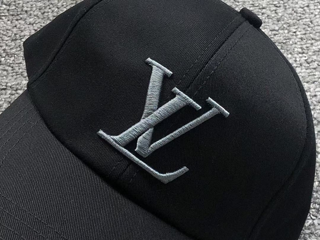 Louis Vuitton 68 L⭐ - Image 7