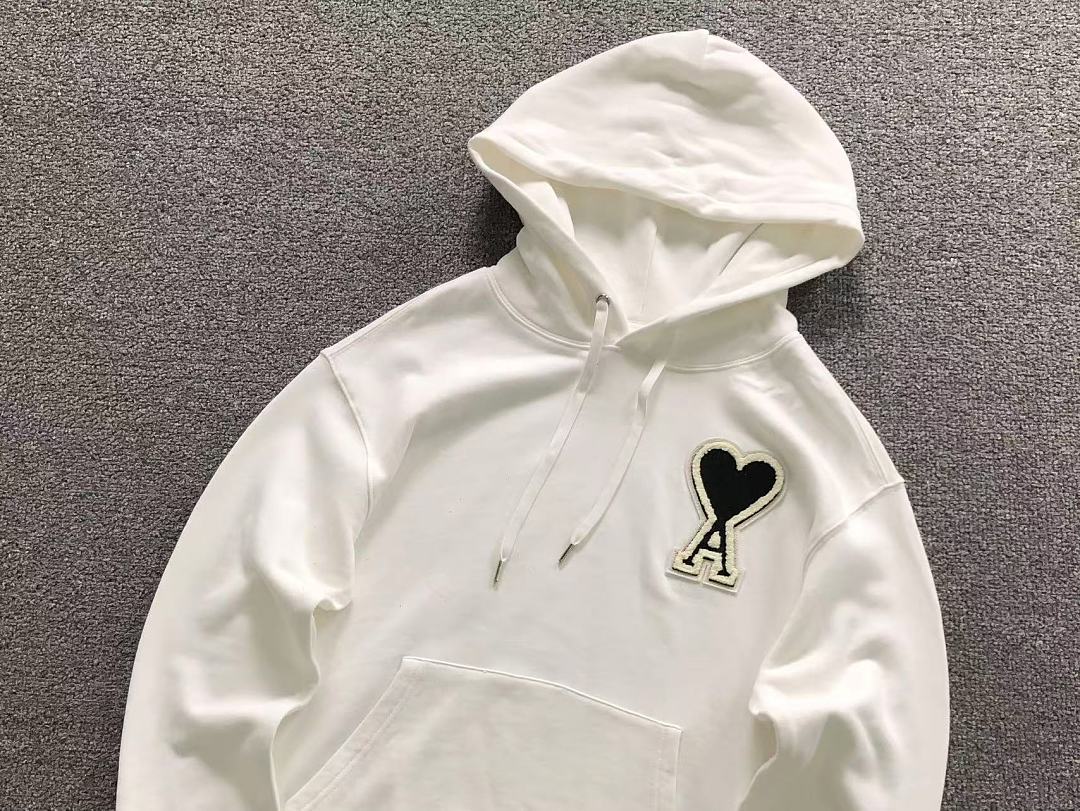 AMI 188 AMI HOODIE 304 22082706001 (Im 170Cm 60Kg I Wear Size M In The Phot) - Image 9
