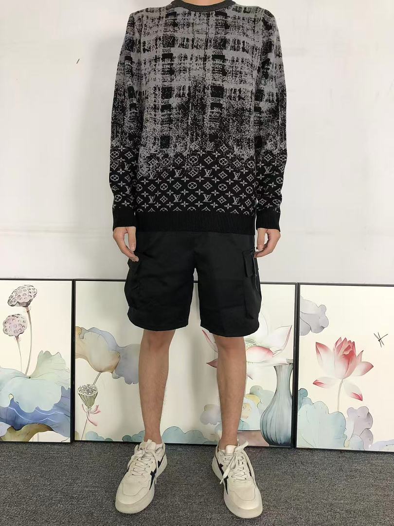 Louis Vuitton 208 L⭐ SWEATER 3208160321 (Im 170Cm 60Kg I Wear Size L In The Phot) - Image 3