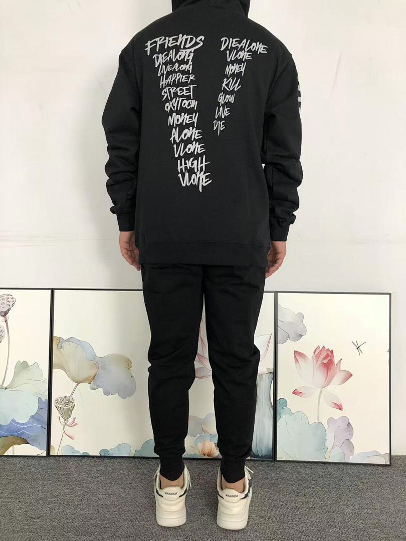 On Running 135 VLONE HOODIE 510119091 (Im 170Cm 60Kg I Wear Size S In The Phot) - Image 4