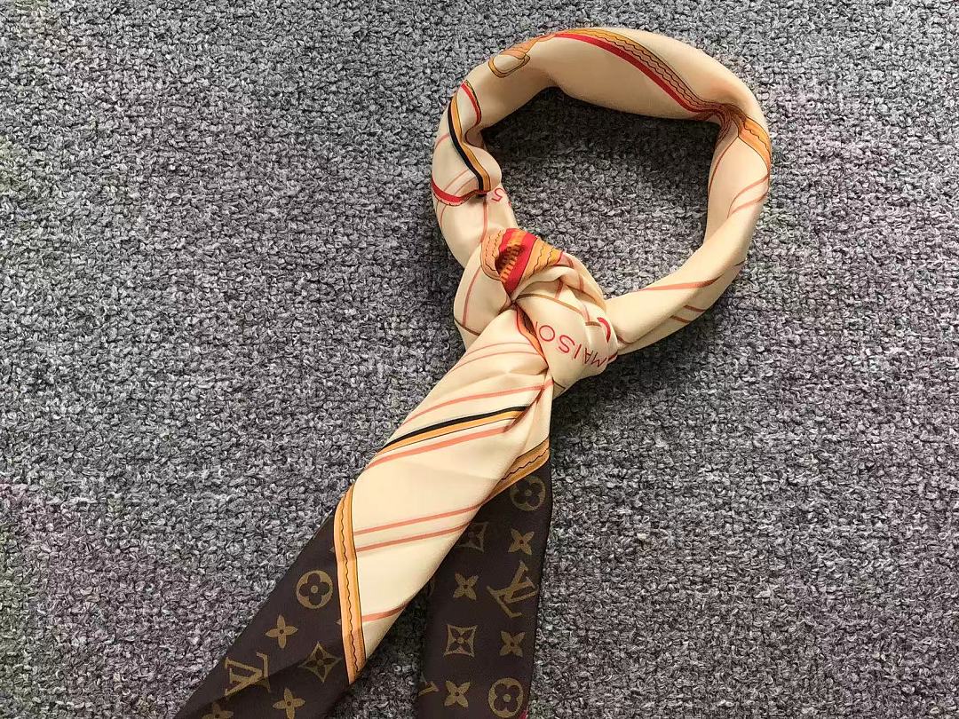 Louis Vuitton 95 L⭐ SCARF 5262013102 (Long 90CM* Wide - Image 4