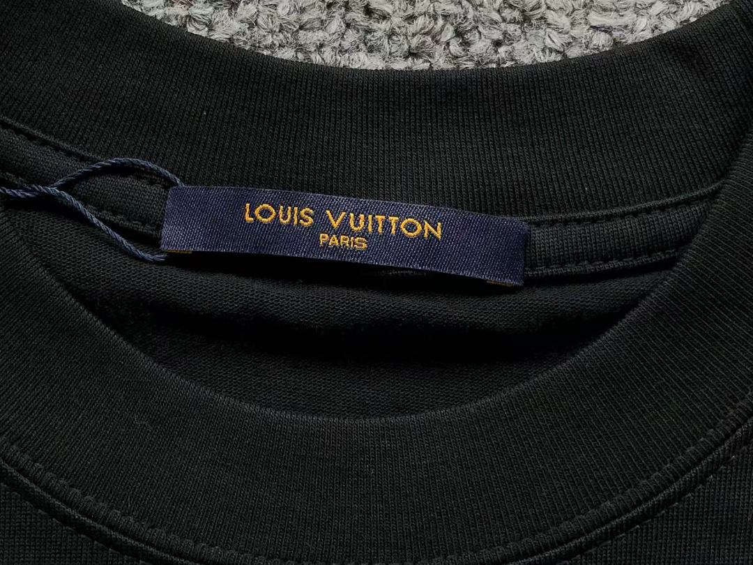 Louis Vuitton 118 L⭐ T-SHIRT 5103112147 (Im 170Cm 60Kg I Wear Size M In The Phot) - Image 25
