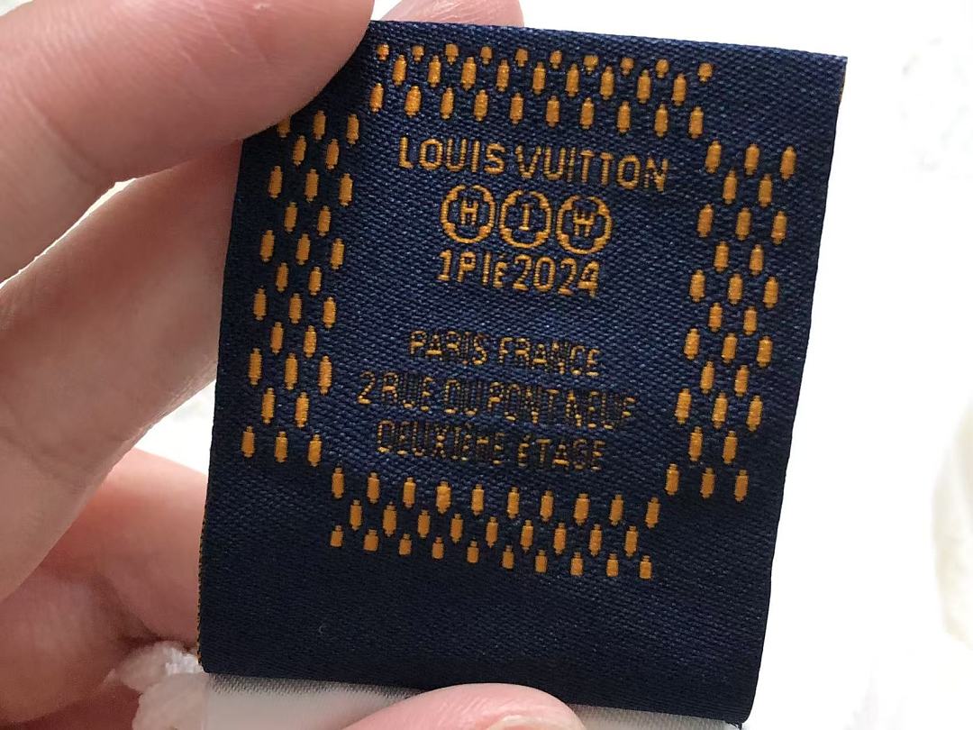 Louis Vuitton 195 L⭐ T-SHIRT 22071022125 (Im 170Cm 60Kg I Wear Size S In The Phot) - Image 17