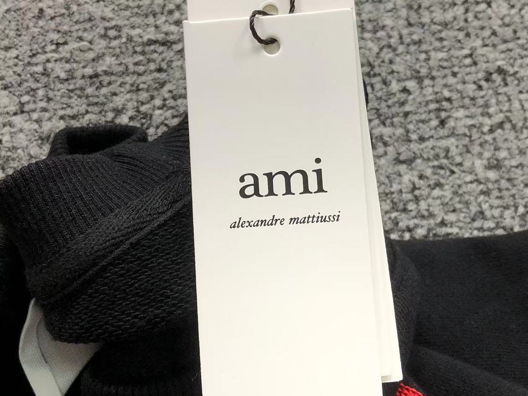 AMI 175 AMI HOODIE 22082704001 (Im 170Cm 60Kg I Wear Size M In The Phot) - Image 39