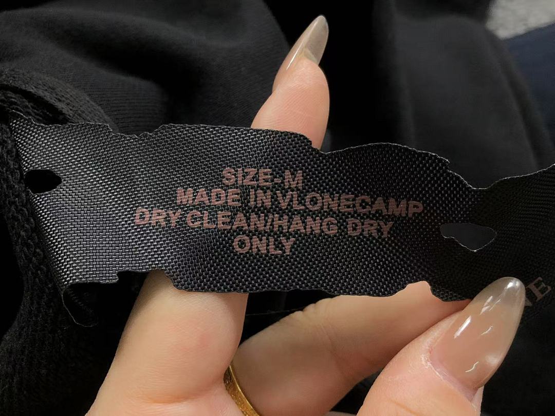 On Running 135 VLONE HOODIE 510117391 (Im 170Cm 60Kg I Wear Size M In The Phot) - Image 26