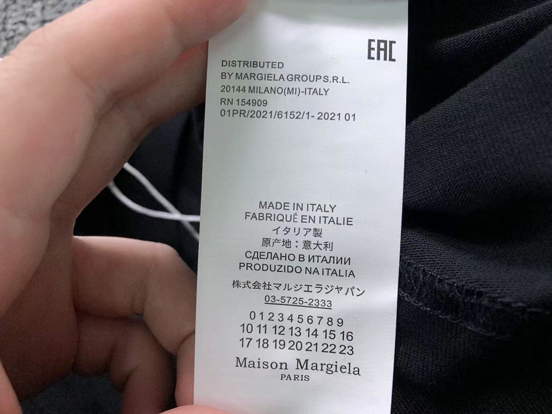 On Running 95 MAISON MARGIELA T-SHIRT 42010926167 (Im 170Cm 60Kg I Wear Size M In The Phot) - Image 21