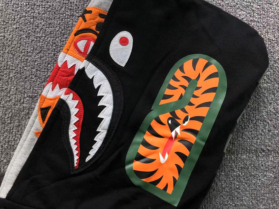 Bape 175 BAPE HOODIE 52070718158 (Im 170Cm 60Kg I Wear Size XL In The Phot) - Image 52