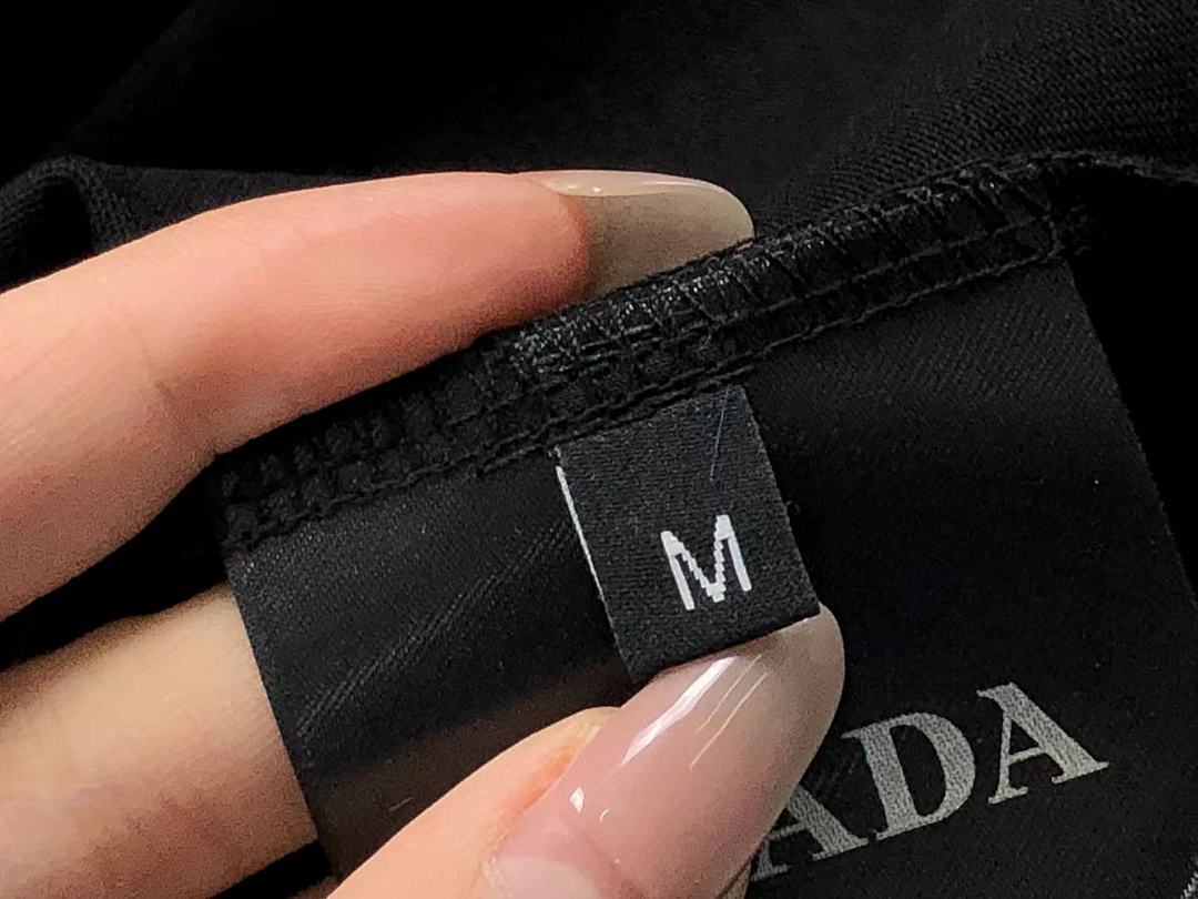 Prada 128 P⭐A⭐A T-SHIRT 211171321 (Im 170Cm 57Kg I Wear Size M In The Phot) - Image 18