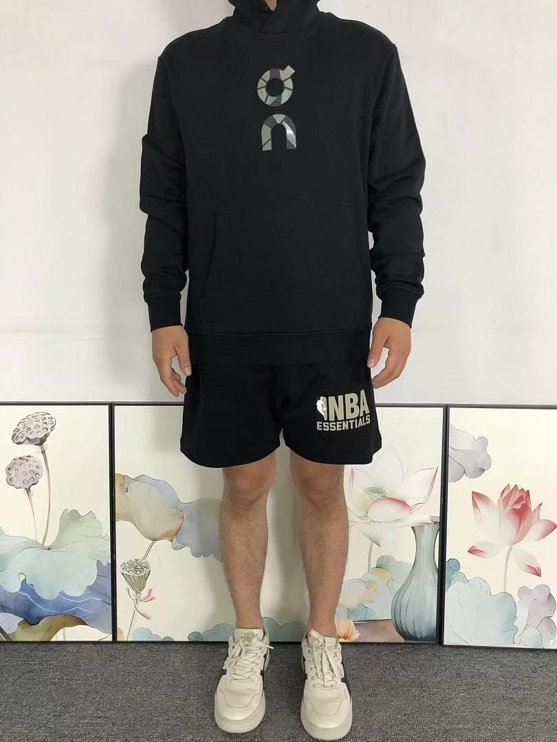 On Running 145 ON HOODIE 2207130704 (Im 170Cm 60Kg I Wear Size L In The Phot) - Image 3