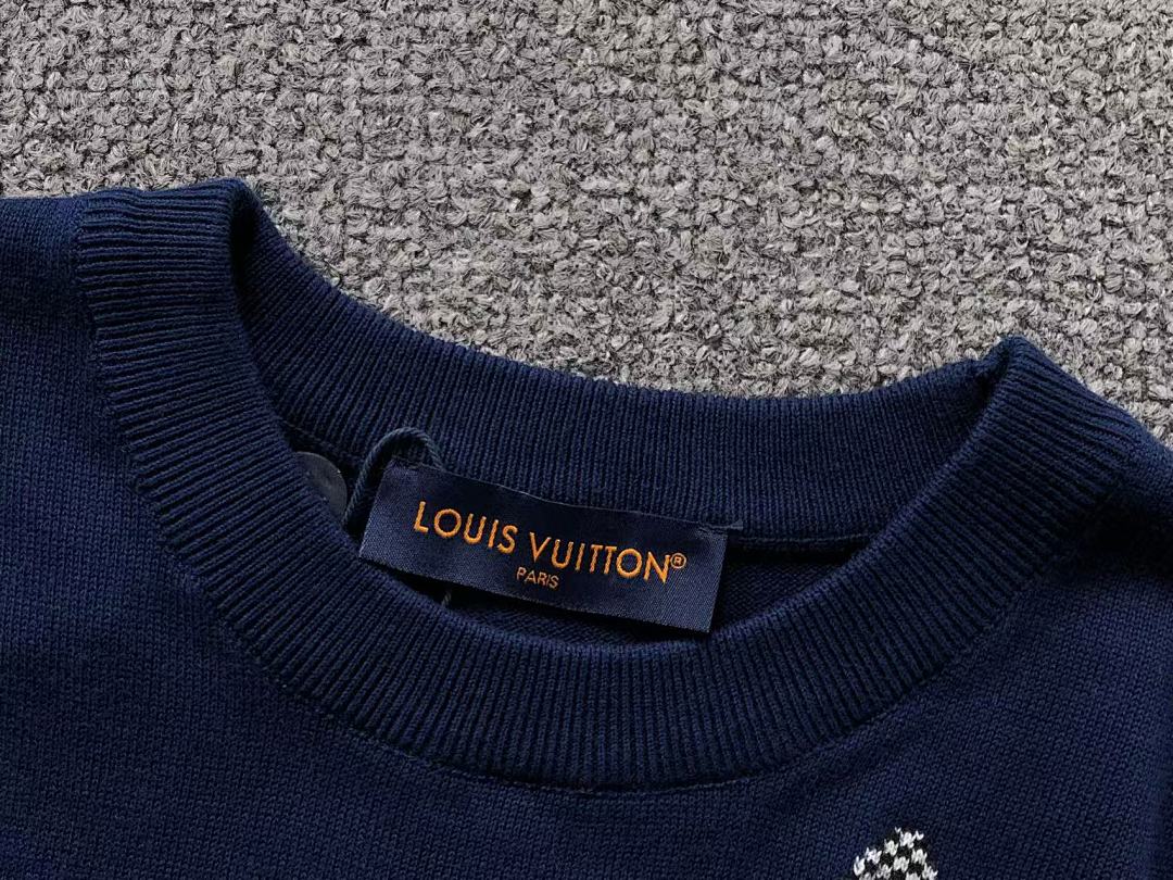 Louis Vuitton 178 L⭐ T-SHIRT SWEATER 2201236521 (Im 170Cm 60Kg I Wear Size S In The Phot) - Image 13
