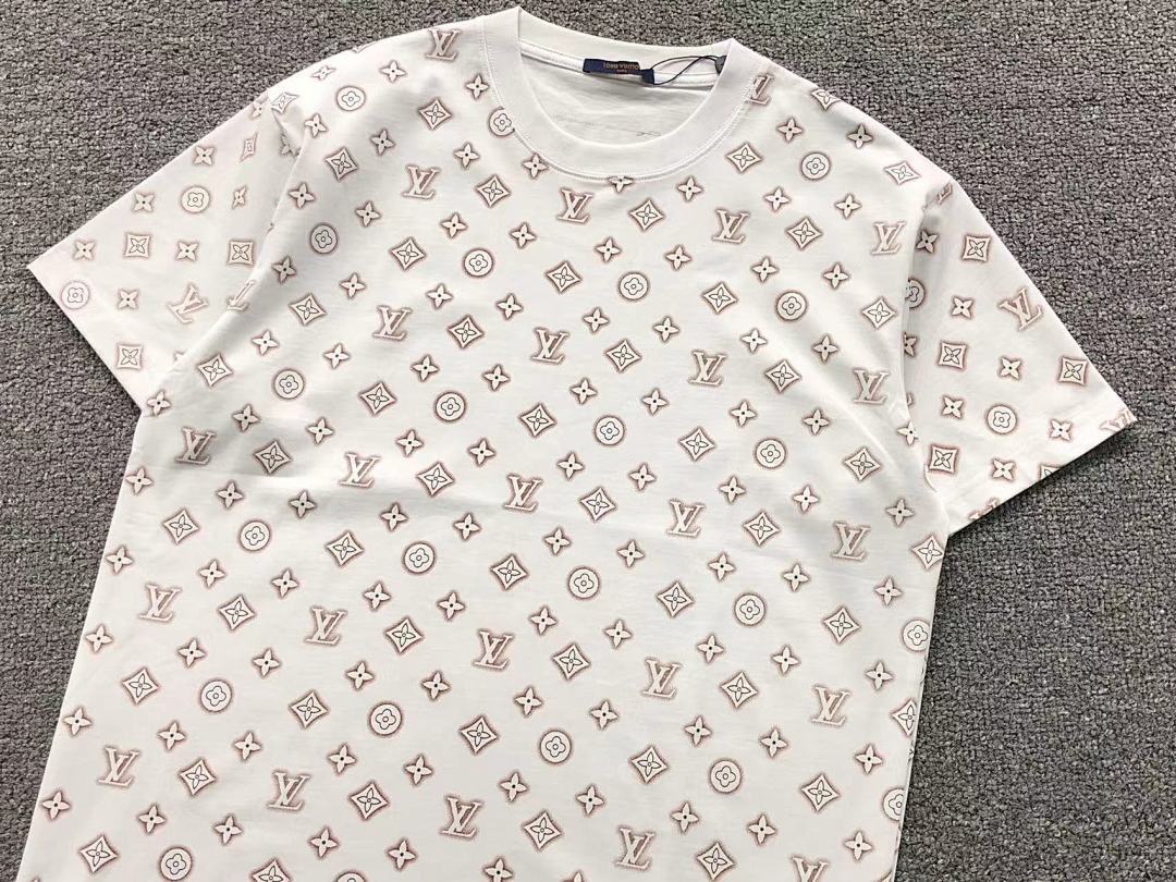 Louis Vuitton 135 L⭐ T-SHIRT 3203272517 (Im 170Cm 65Kg I Wear Size M In The Phot) - Image 9