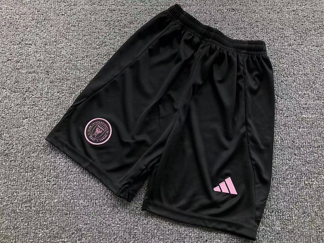 Chanel 75 FOOTBALL T-SHIRT SHORTS - Image 19