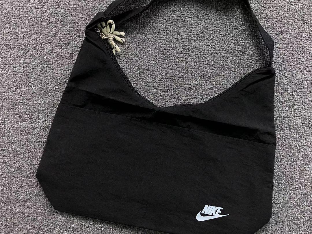 Nike 118 N⭐K⭐ BAG 22042622172 (Long 40CM* Wide 13CM* High 31CM) - Image 6