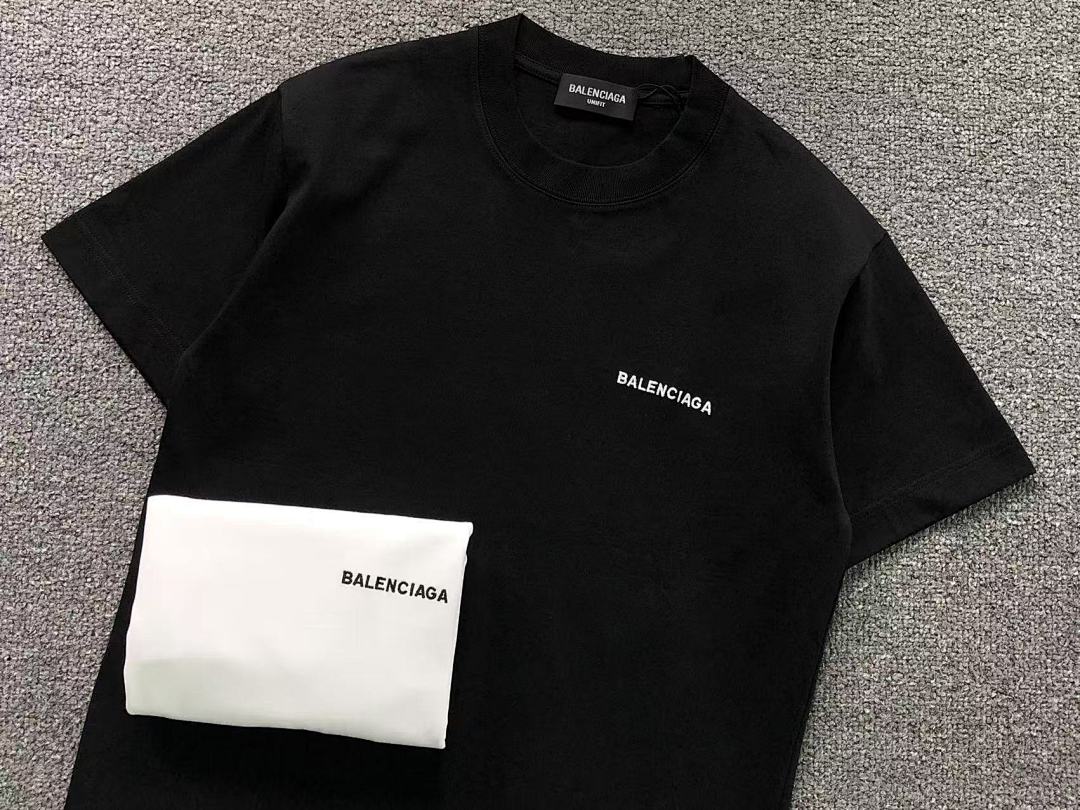 Balenciaga 118 B⭐L⭐⭐⭐IA⭐A T-SHIRT 41072504133 (Im 170Cm 60Kg I Wear Size S In The Phot) - Image 16