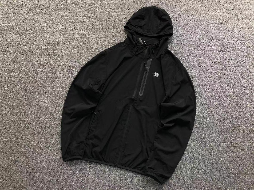 On Running 188 K⭐⭐ON SP⭐⭐T JACKET 3204202923 (Im 170Cm 60Kg I Wear Size L In The Phot) - Image 10