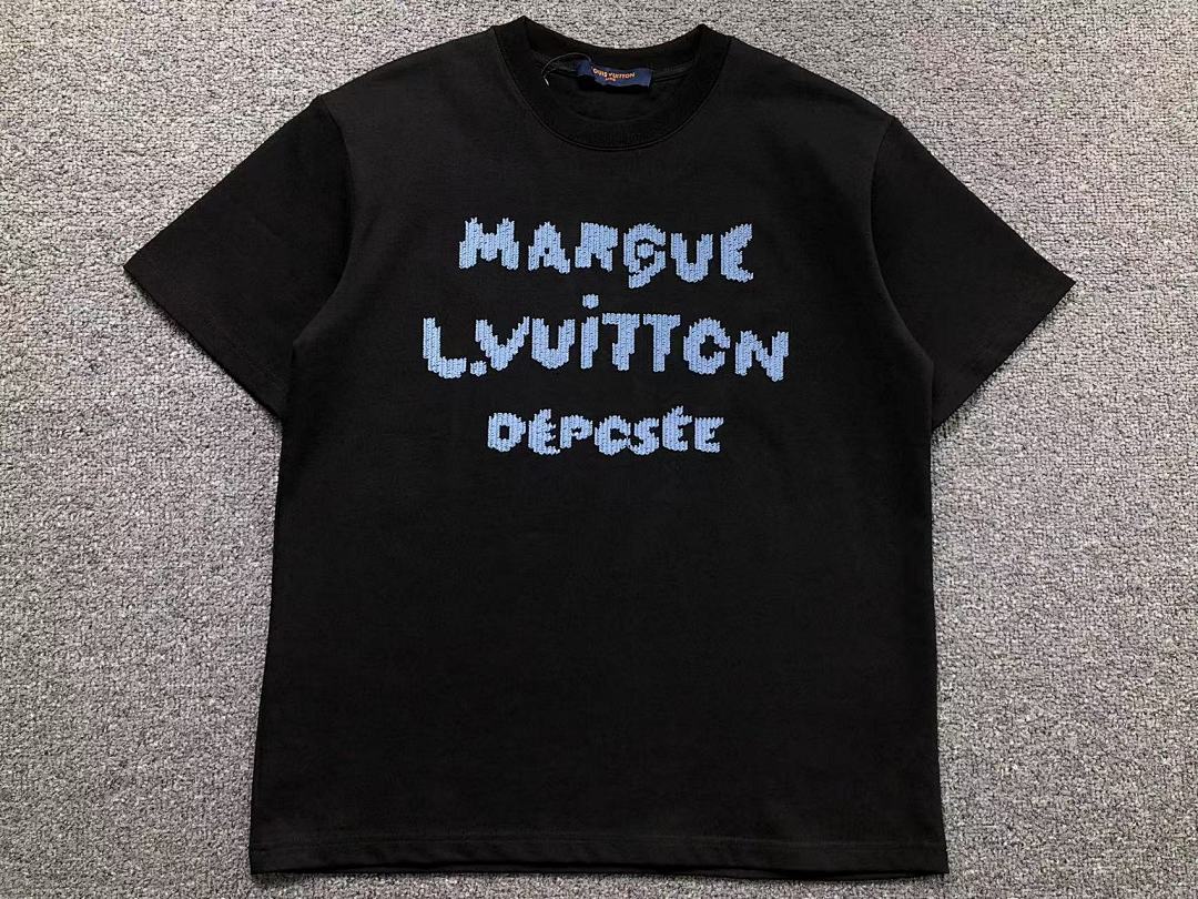 Louis Vuitton 138 L⭐ T-SHIRT 412011421 (Im 170Cm 60Kg I Wear Size S In The Phot) - Image 7