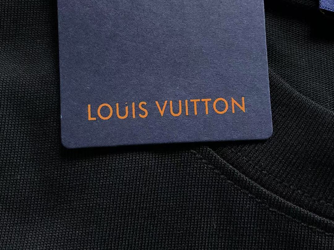 Louis Vuitton 118 L⭐ T-SHIRT 5232316147 (Im 170Cm 60Kg I Wear Size M In The Phot) - Image 22