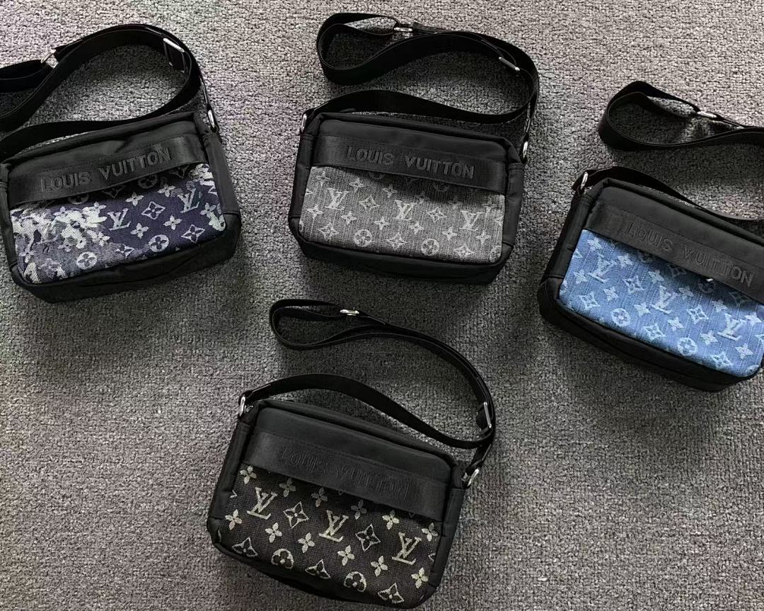 Louis Vuitton 158 L⭐ BAG 48233613 (Long 28CM* Wide 8CM* High 18CM) - Image 3