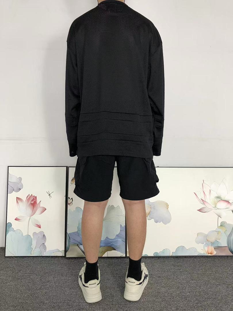 Supreme 165 S⭐⭐R⭐⭐E LONG SLEEVED 1109050533 (Im 170Cm 60Kg I Wear Size M In The Phot) - Image 4
