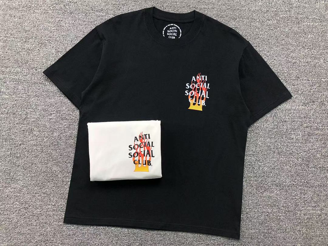Christian Louboutin 85 ANTI SOCIAL CLUB T-SHIRT 111043502 (Im 170Cm 57Kg I Wear Size M In The Phot) - Image 16