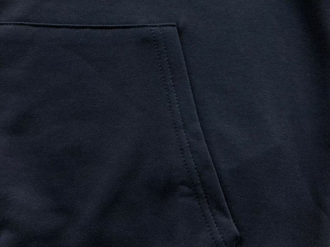 AMI 168 AMI HOODIE 3107080521 (Im 170Cm 60Kg I Wear Size S In The Phot) - Image 17