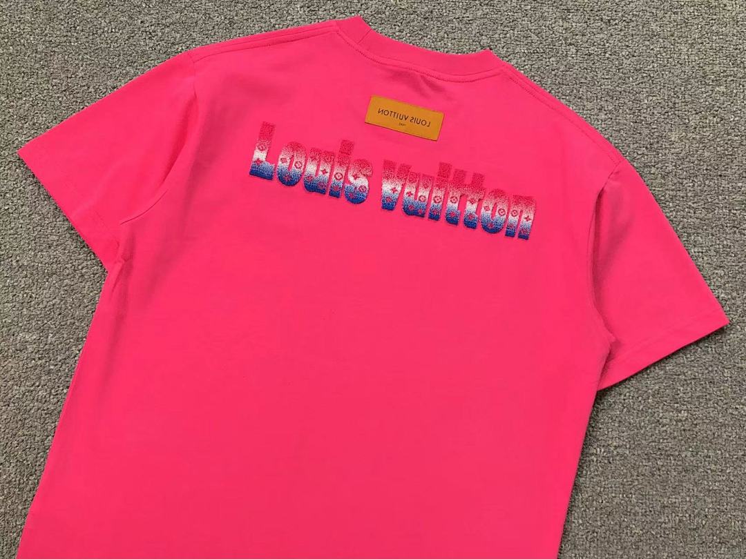 Louis Vuitton 118 L⭐ T-SHIRT 11122007137 (Im 170Cm 60Kg I Wear Size M In The Phot) - Image 10