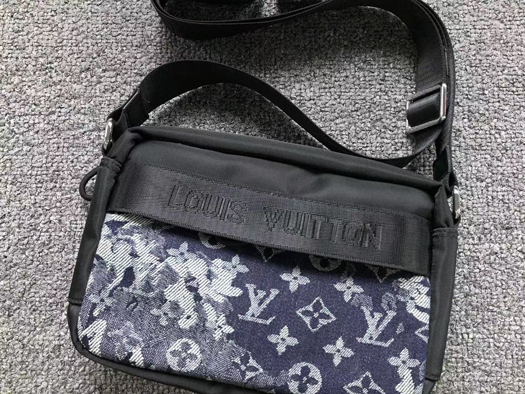Louis Vuitton 158 L⭐ BAG 48233613 (Long 28CM* Wide 8CM* High 18CM) - Image 12