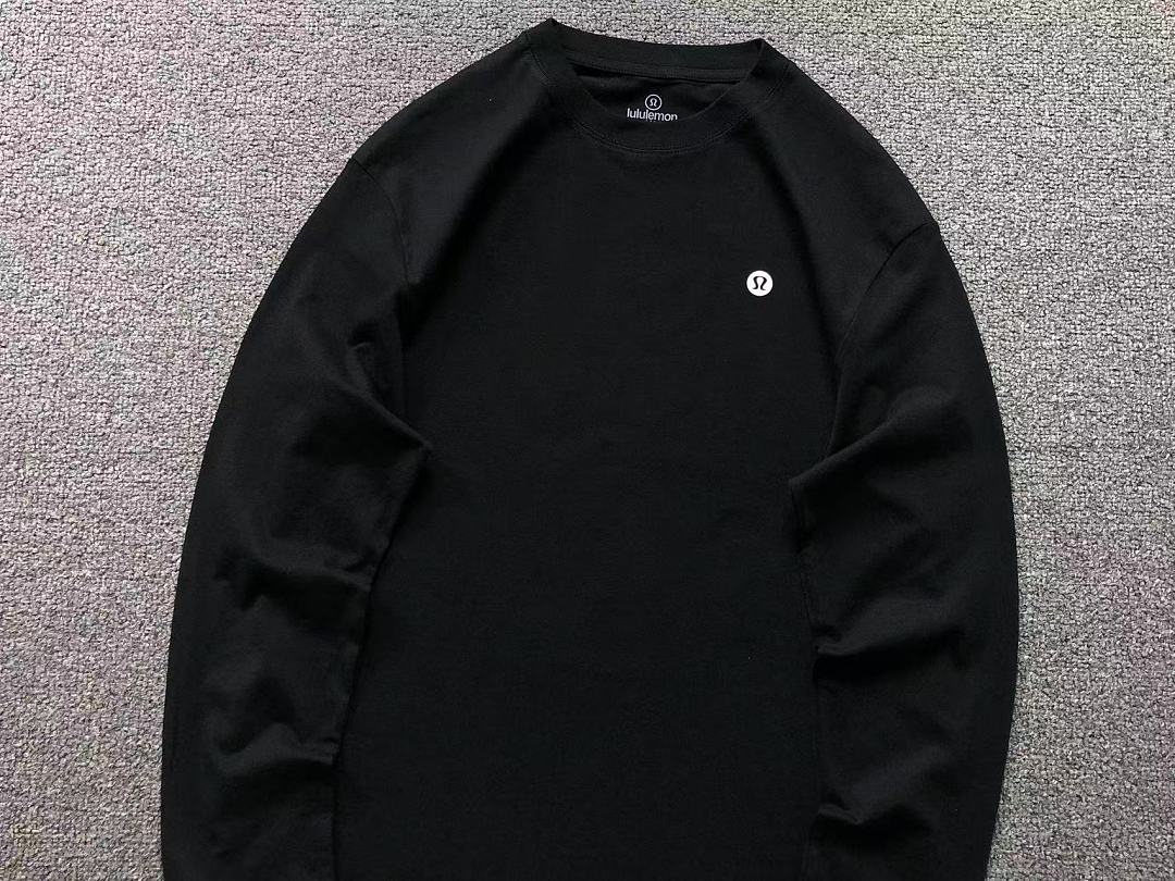 On Running 135 LULULEMON LONG SLEEVED 2206251104 (Im 170Cm 60Kg I Wear Size XL In The Phot) - Image 17