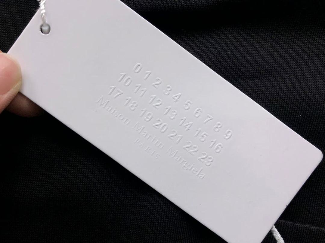 On Running 98 MAISON MARGIELA LONG SLEEVED 58261386 (Im 170Cm 60Kg I Wear Size 46 In The Phot) - Image 25