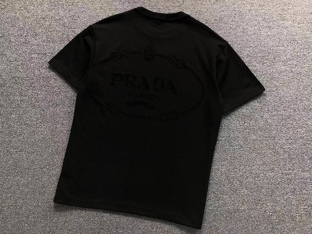 Prada SHORTS P⭐A⭐A T-SHIRT - Image 13