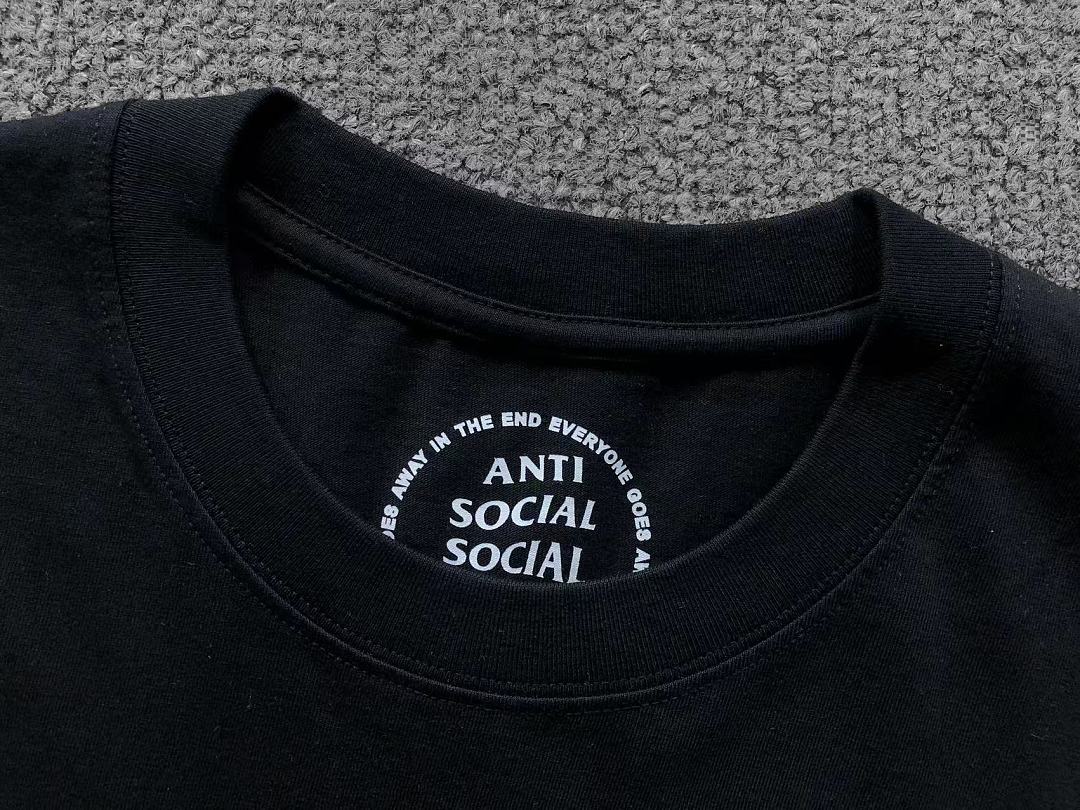 Christian Louboutin 88 ANTI SOCIAL CLUB T-SHIRT 12760602 (Im 170Cm 60Kg I Wear Size L In The Phot) - Image 18